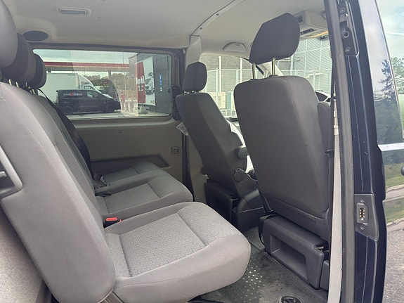 Volkswagen Transporter 15 of 15