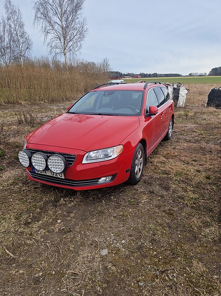 Volvo V70 4 of 13
