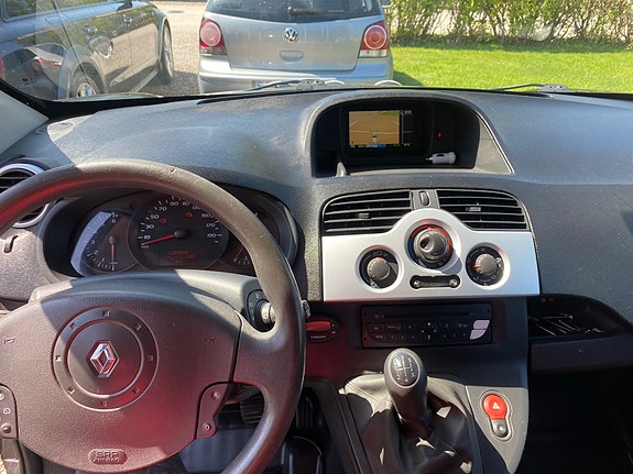 Renault Kangoo Express 2 of 4