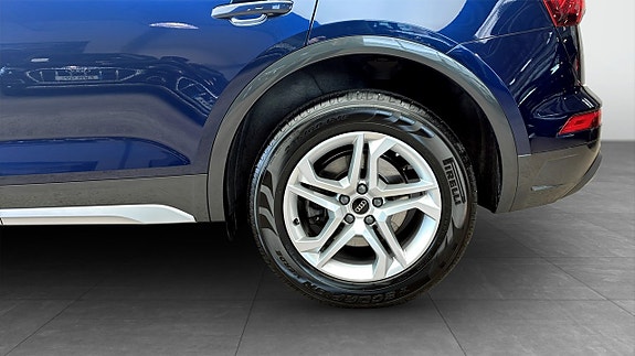Audi Q5 6 of 12