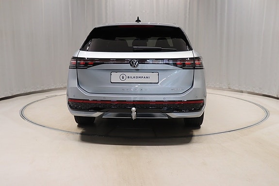 Volkswagen Passat 5 of 5