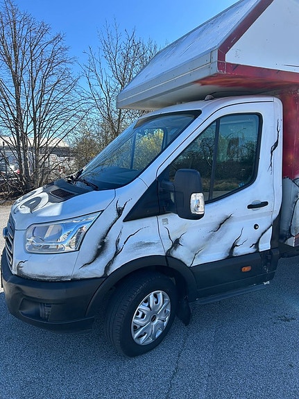 Ford Transit 4 of 5