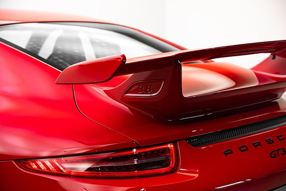 Porsche 911 12 of 25