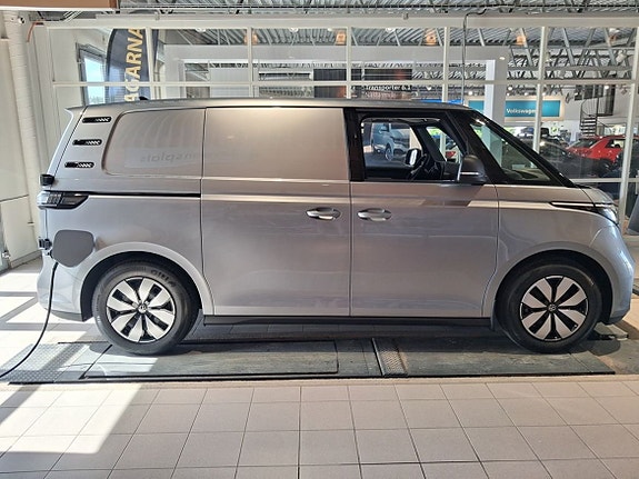 Volkswagen ID. Buzz 3 of 5