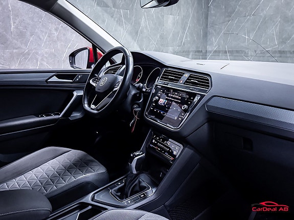 Volkswagen Tiguan 13 of 27