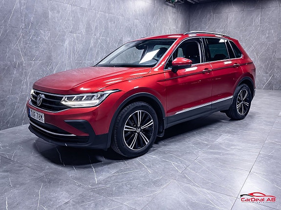 Volkswagen Tiguan 3 of 27