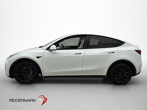 Tesla Model Y 5 of 5