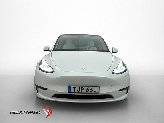 Tesla Model Y 2 of 5