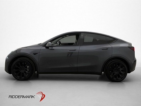 Tesla Model Y 5 of 5