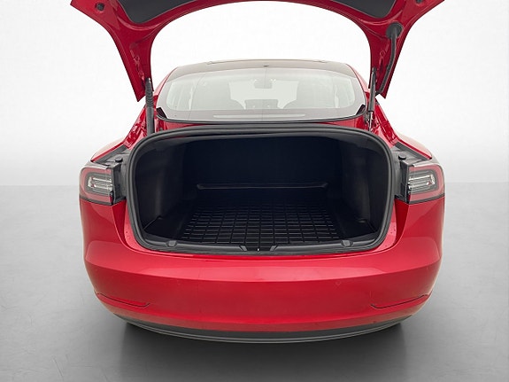 Tesla Model 3 8 of 30