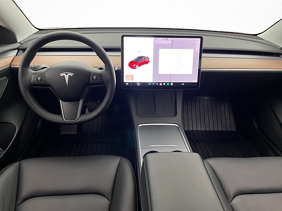 Tesla Model 3 11 of 30