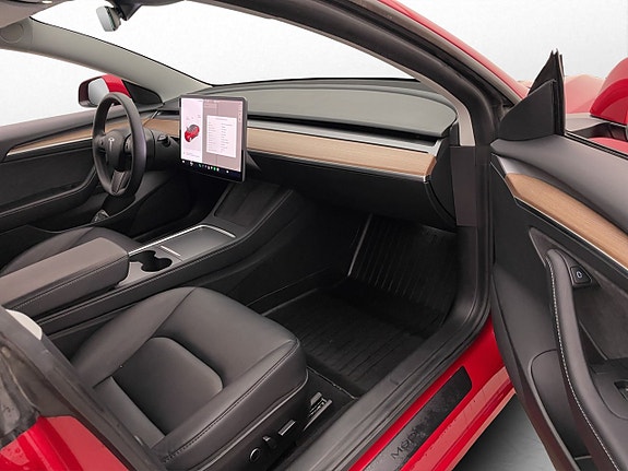 Tesla Model 3 20 of 30
