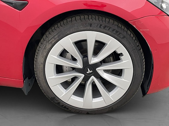 Tesla Model 3 30 of 30
