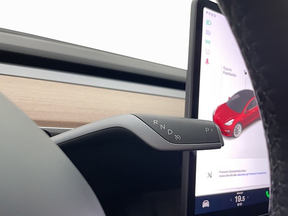 Tesla Model 3 24 of 30