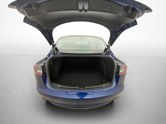 Tesla Model 3 23 of 29