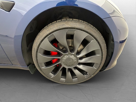 Tesla Model 3 29 of 29