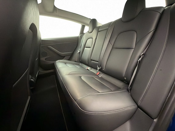 Tesla Model 3 22 of 29