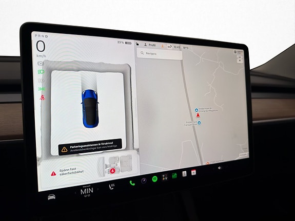 Tesla Model 3 16 of 29