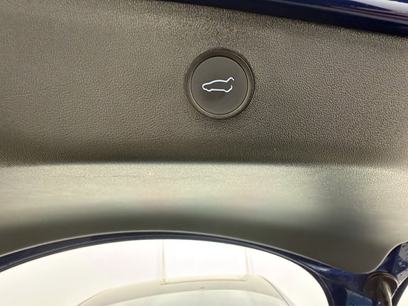Tesla Model 3 24 of 29