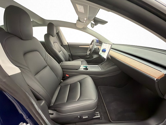 Tesla Model 3 25 of 29