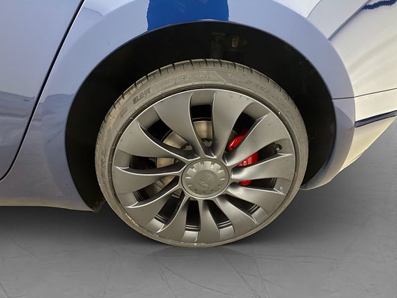 Tesla Model 3 27 of 29