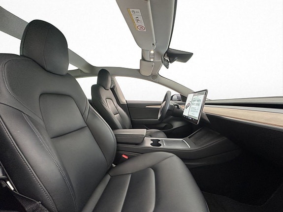 Tesla Model 3 20 of 30
