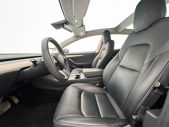 Tesla Model 3 22 of 30