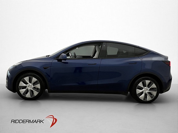 Tesla Model Y 5 of 30