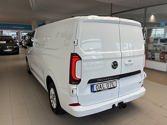 Volkswagen Transporter 4 of 5