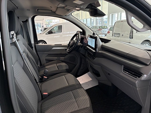 Volkswagen Transporter 14 of 17