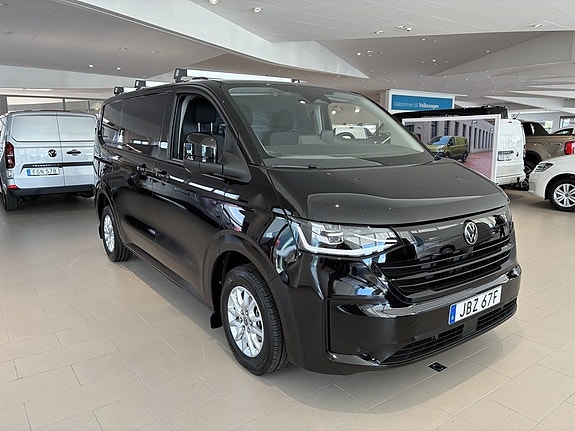 Volkswagen Transporter 8 of 17
