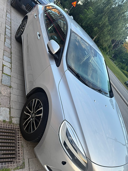 Volvo V40 7 of 10