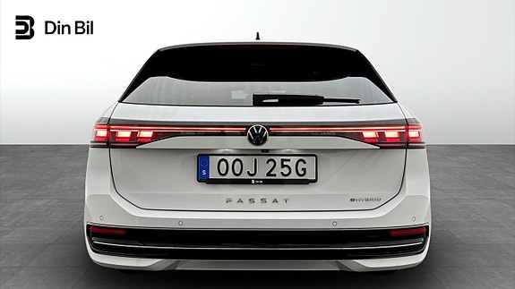 Volkswagen Passat 5 of 5