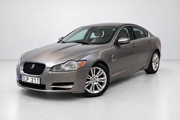 Jaguar XF 4 of 25