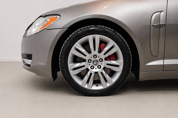 Jaguar XF 22 of 22