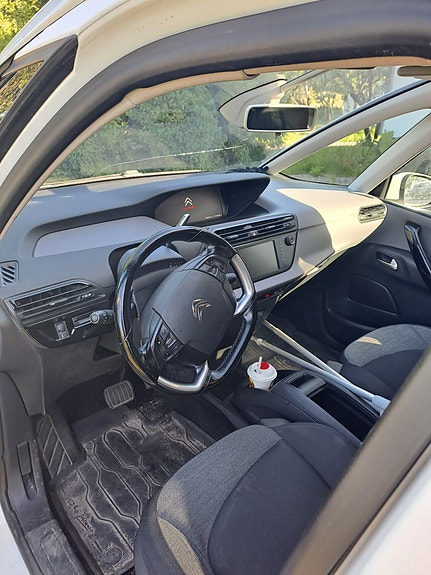 Citroen Grand C4 Picasso 4 of 5