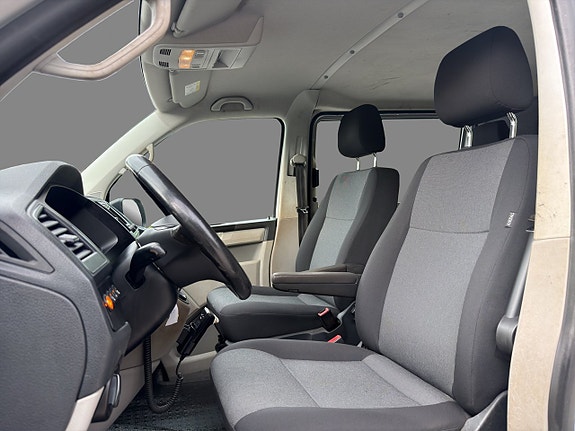 Volkswagen Transporter 11 of 18
