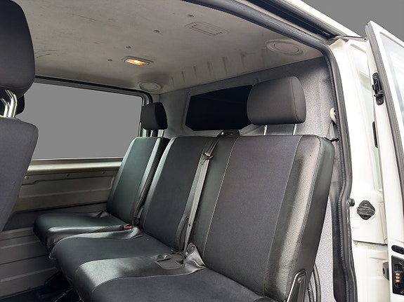 Volkswagen Transporter 12 of 18