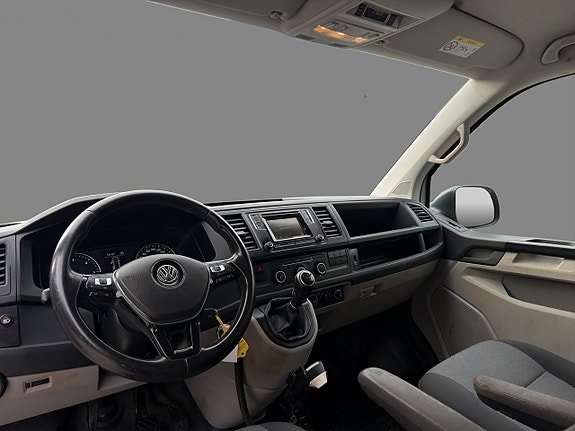Volkswagen Transporter 10 of 18