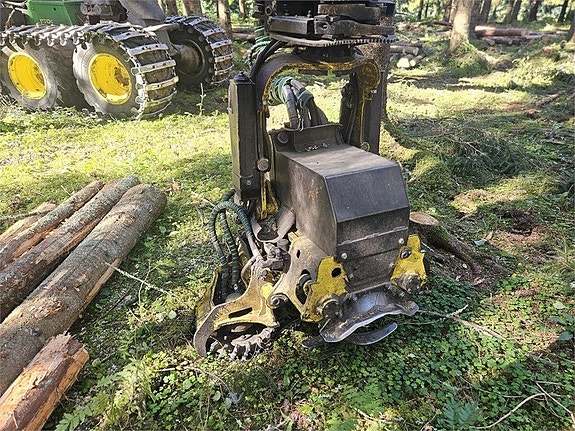 John Deere 1170G 6 of 13