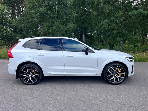 Volvo XC60 3 of 5