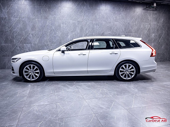 Volvo V90 4 of 5