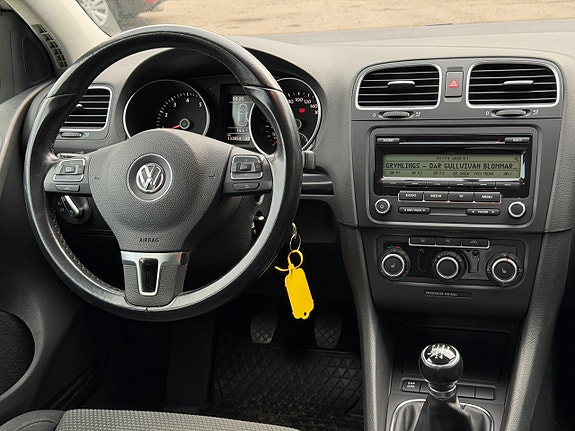 Volkswagen Golf VI 10 of 15