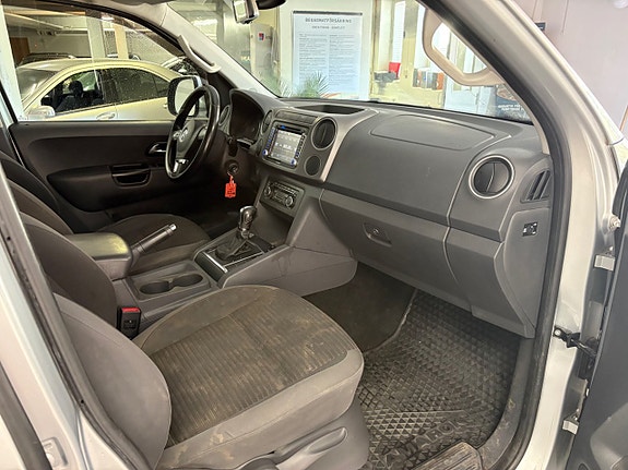 Volkswagen Amarok 15 of 20