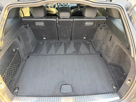 Mercedes-Benz C250 8 of 13