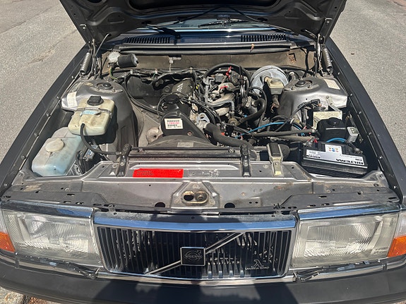 Volvo 240 9 of 14