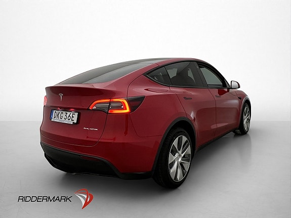 Tesla Model Y 9 of 30