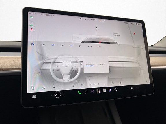 Tesla Model Y 19 of 30
