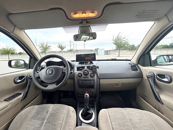 Renault Megane II 5 of 5