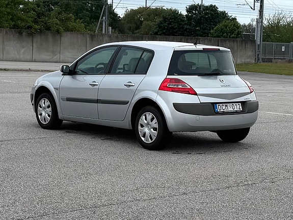 Renault Megane II 4 of 5